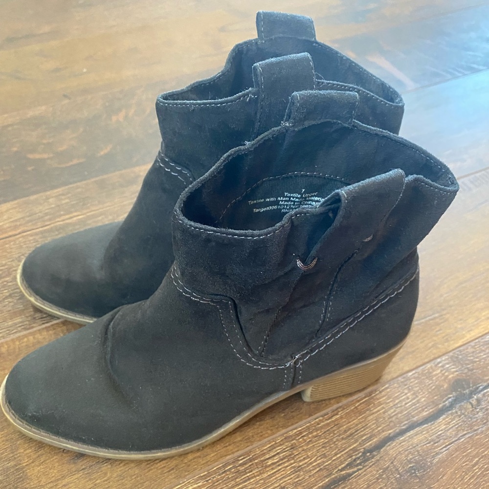 Women’s Gray Suede Ankle Boots